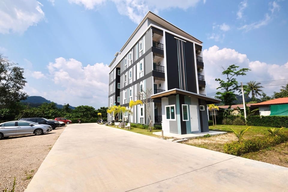 Living @ Sphere Family Room Apartment in Krabi Changwat