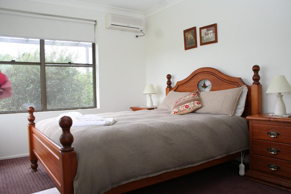 Pet friendly country home with pool  Vacation rental in Gloucester