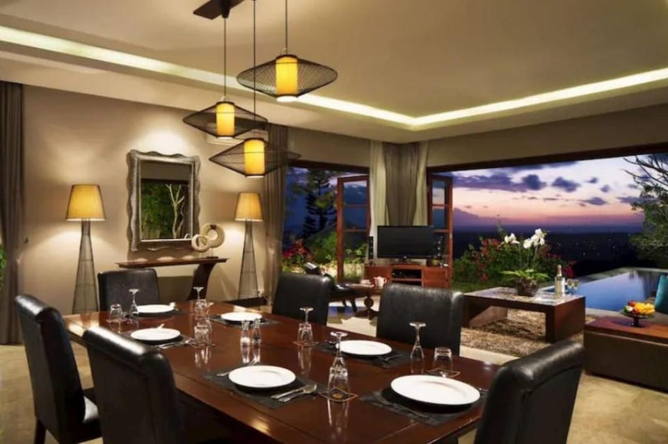 Comfortable 3BR Suite with Private Pool #M11 Villa in Kuta Selatan