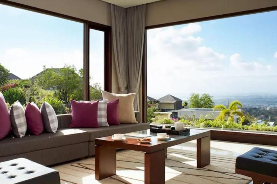 Comfortable 3BR Suite with Private Pool #M11 Villa in Kuta Selatan
