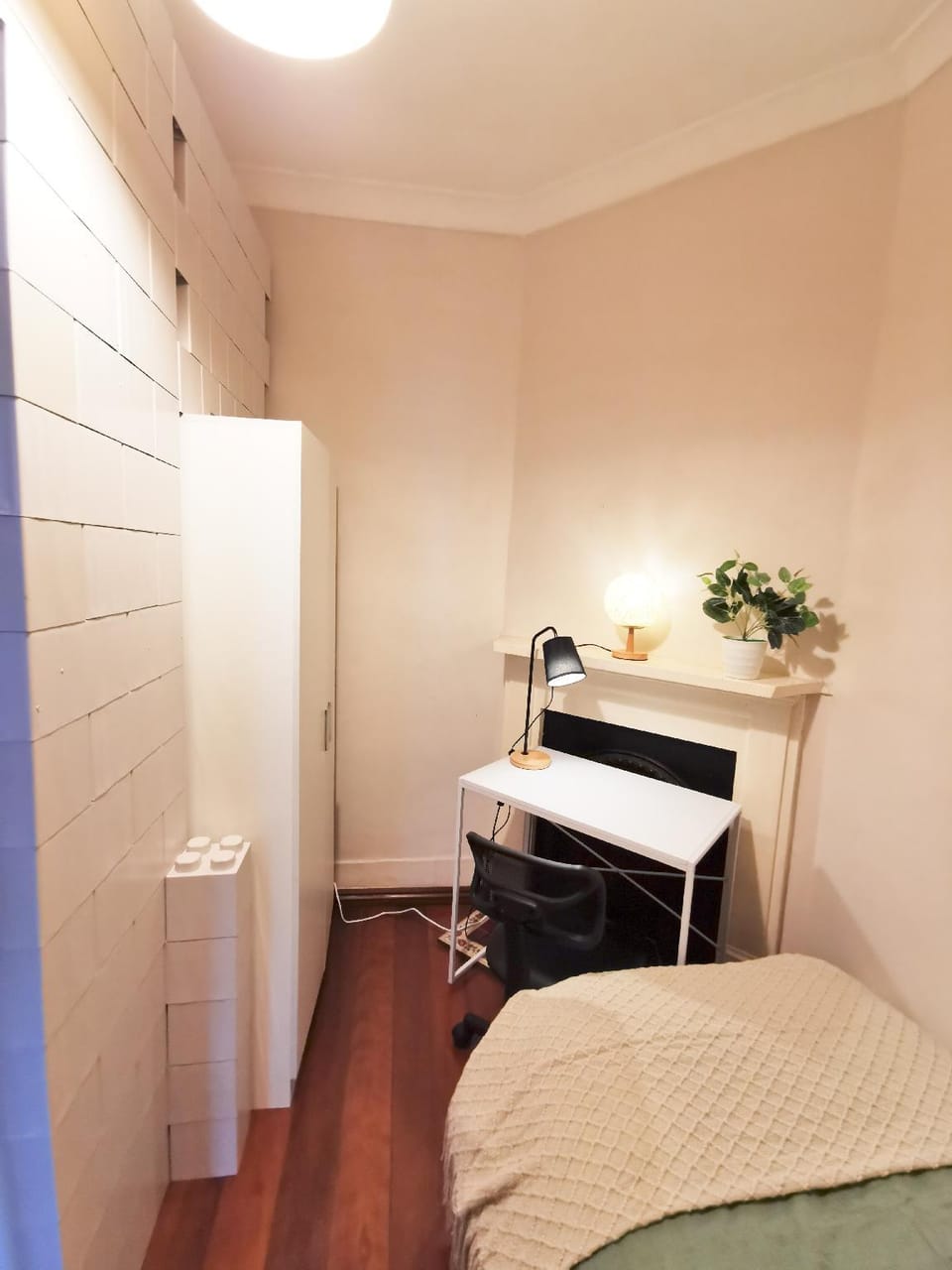 AUSJ129-11 LEGO ROOM near CBD,Chinatown,UTS,USYD Vacation rental in Sydney