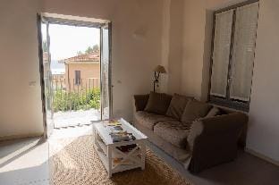 A beautiful apartment for romantic getaways! Apartment in Cadenabbia