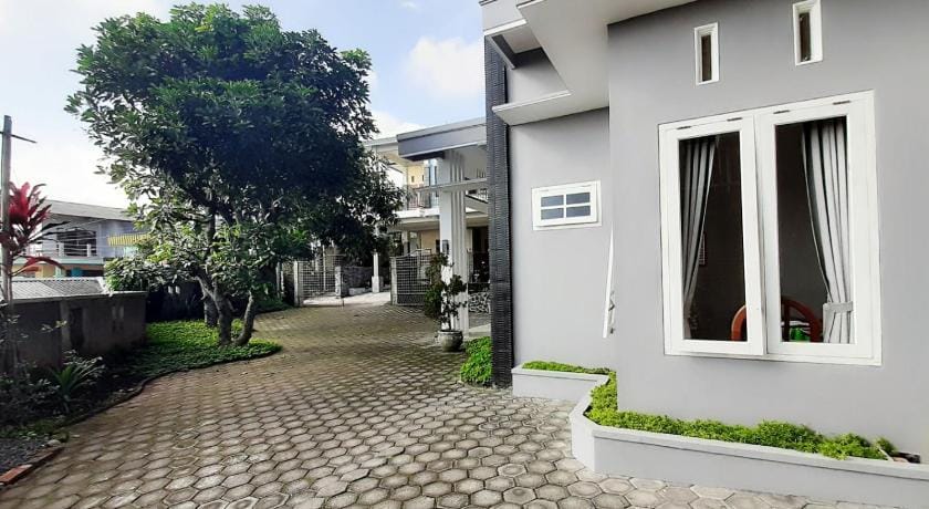 Villa Monesa Tretes Hotel in East Java