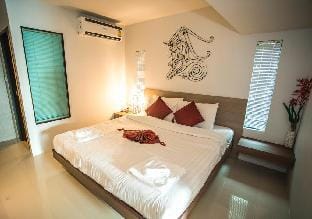 Sea Quest Hotel 10BR w/Rooftop Pool in Patong Villa in Patong