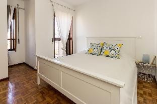 Guest H4U - Póvoa Design & Charm Apartment in Porto District
