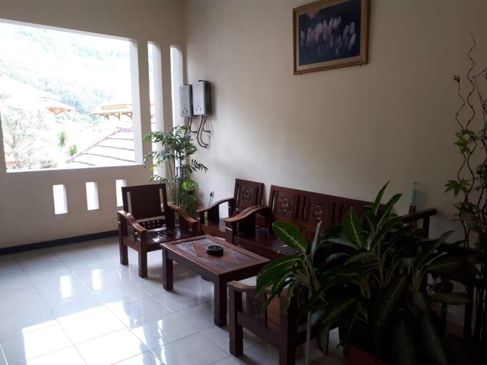 Villa 99 Pak Edy Hotel in Batu