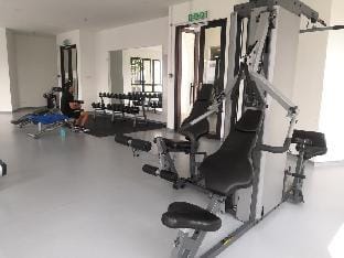 Dz Studio and Suite Parisien Tower @ i-City Apartment in Selangor, Malaysia