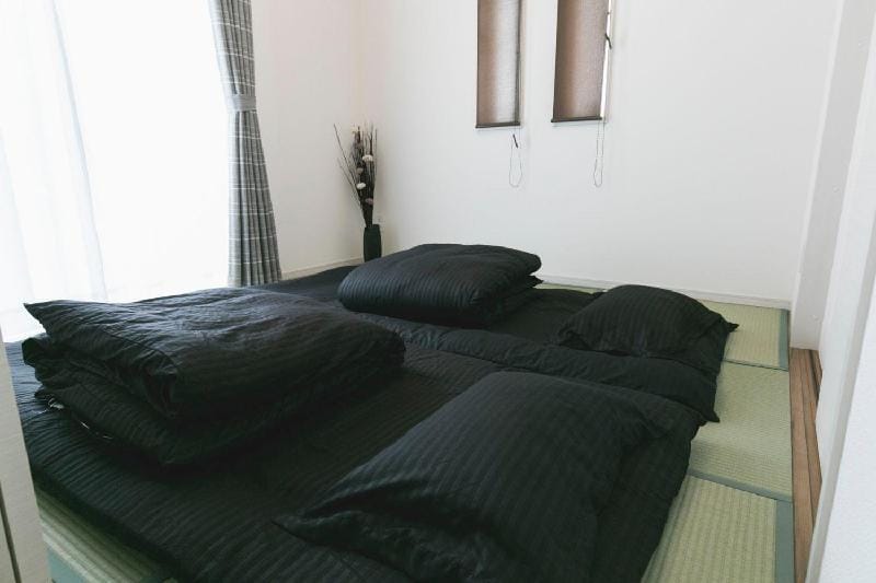 NewVilla#10min drive to Naha Airport#2 Parking lot Vacation rental in Naha