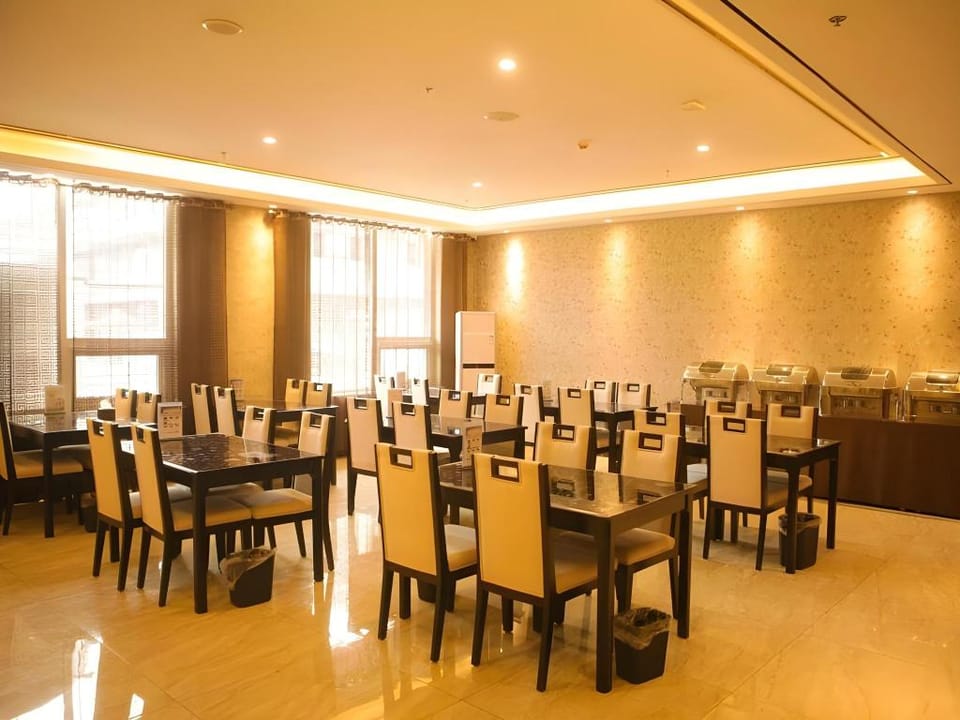 GreenTree Alliance Hotel Dezhou Ningjin County Zhengyang Road Debai Plaza Hotel in Shandong