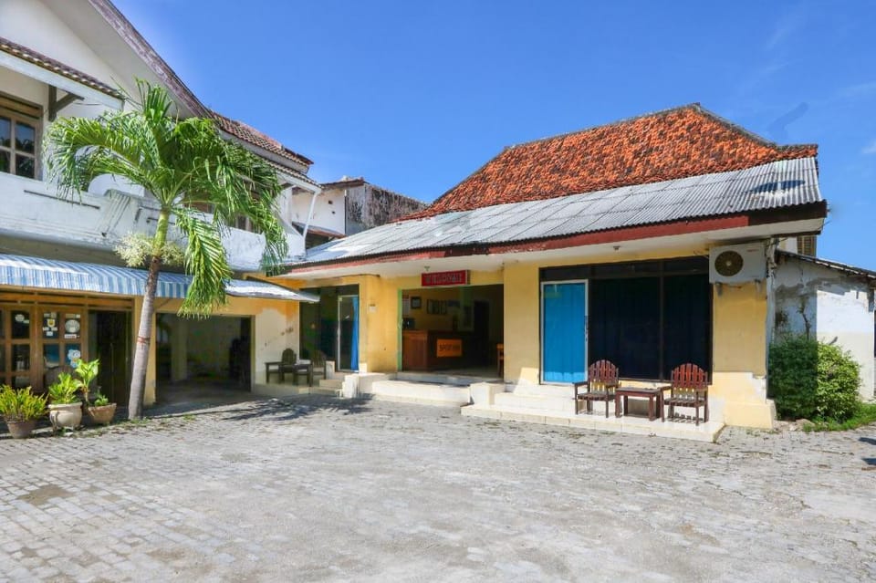 SPOT ON 2422 Hotel Moga Sari Hotel in East Java