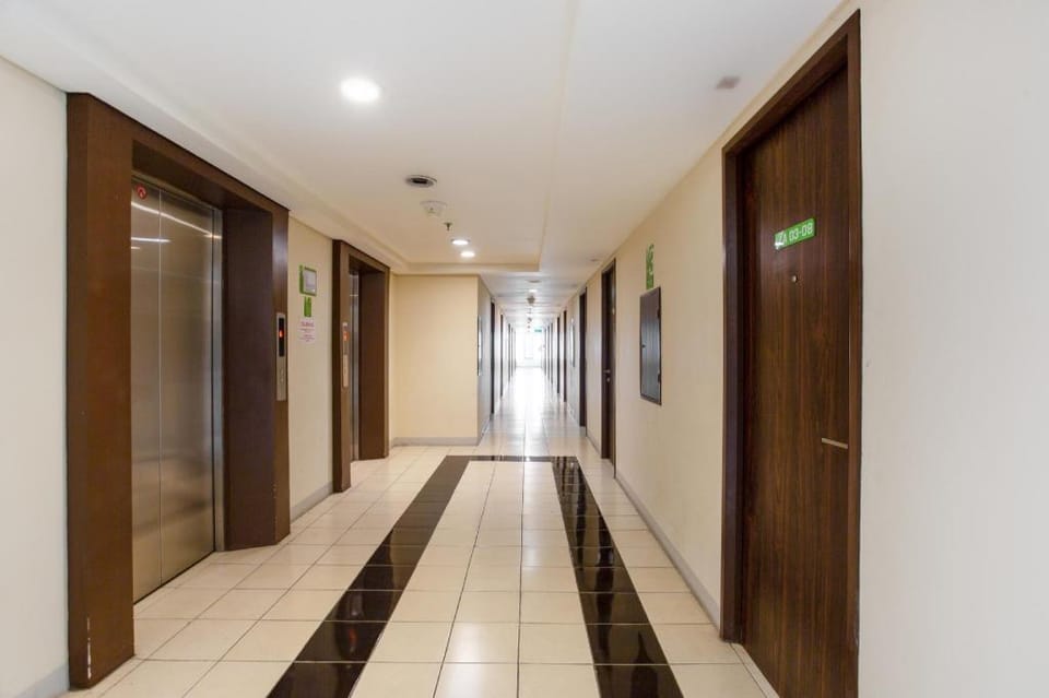 OYO 2582 Apartemen Serpong Green View Hotel in Jakarta
