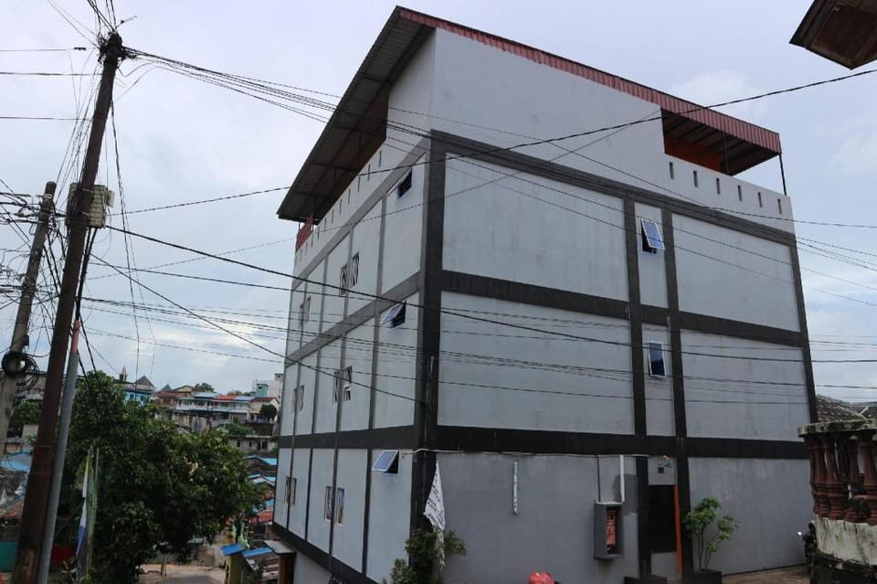 OYO Life 2561 Annisa Residence Hotel in Riau Islands, Indonesia