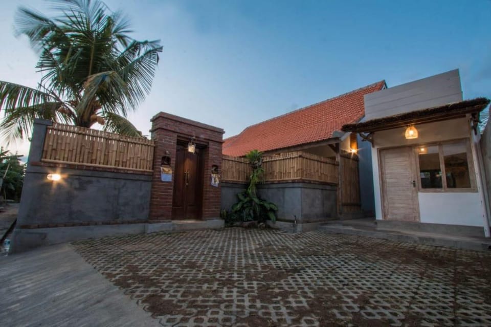 Peaceful Haven 6BR Private Pool Villa in Canggu Villa in North Kuta