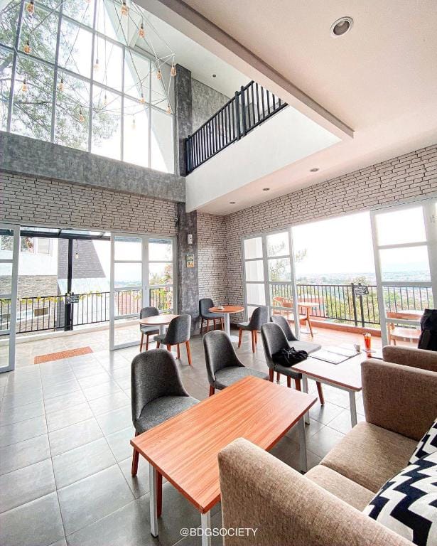 Are You And I Bed and Breakfast Hotel in Bandung