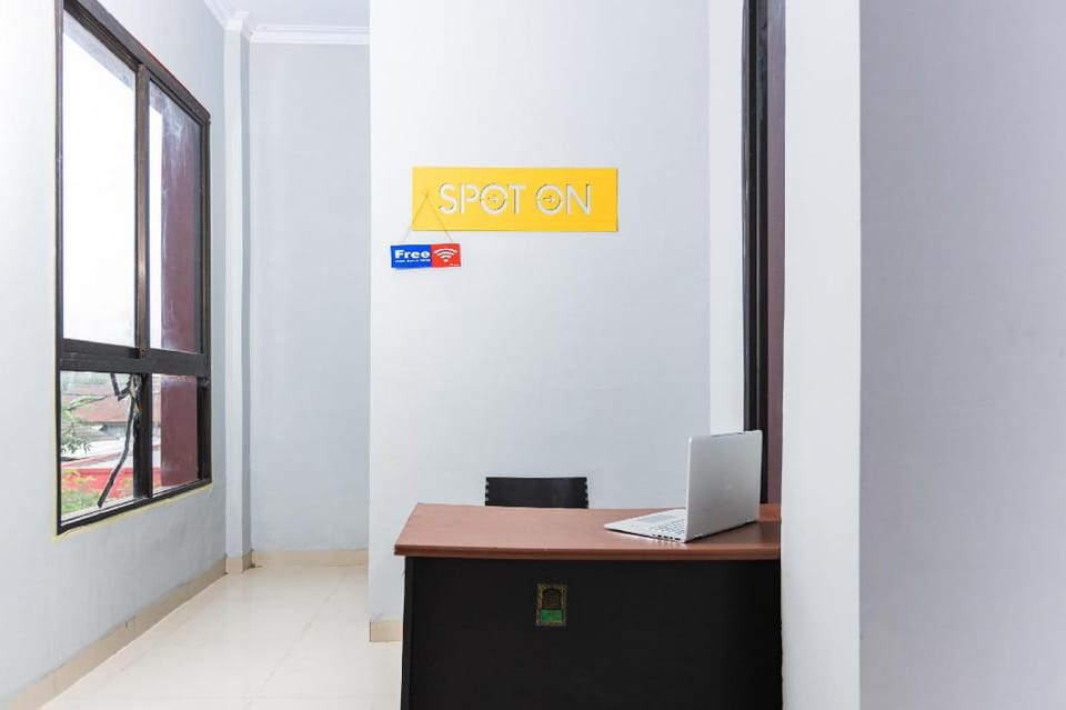 SPOT ON 2433 Pondok Akuanna Hotel in Indonesia
