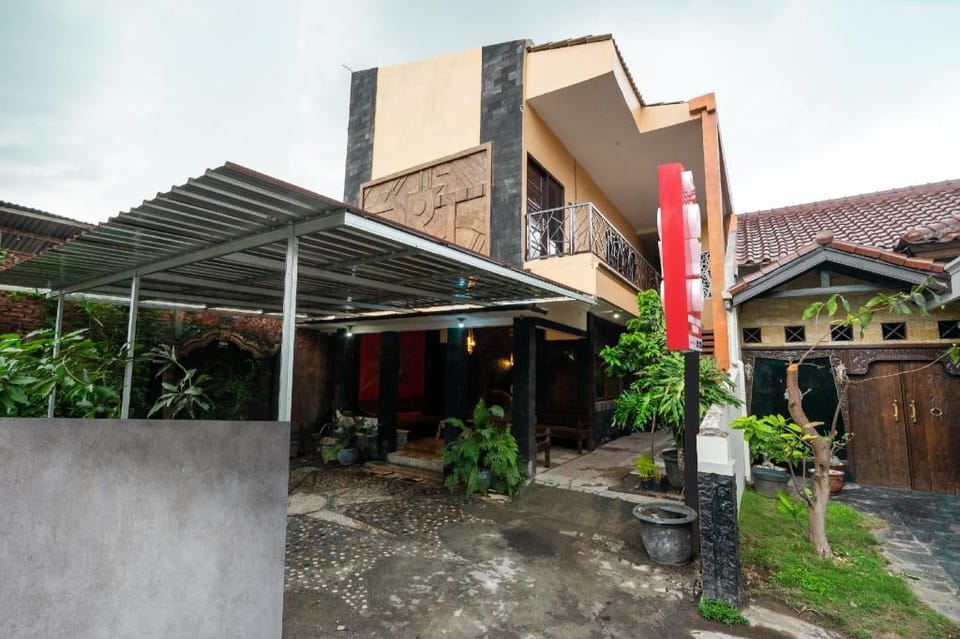 Hotel O Art Guest House Syariah Hotel in Yogyakarta