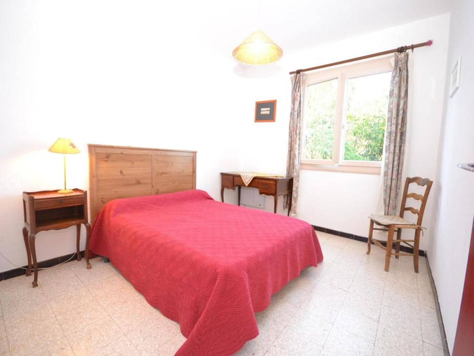 Apartment with pool amid vineyards and near the beach Apartment in Mèze