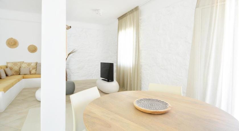 Sea Breeze Mykonos Vacation rental in Mykonos, Mikonos 846 00, Greece
