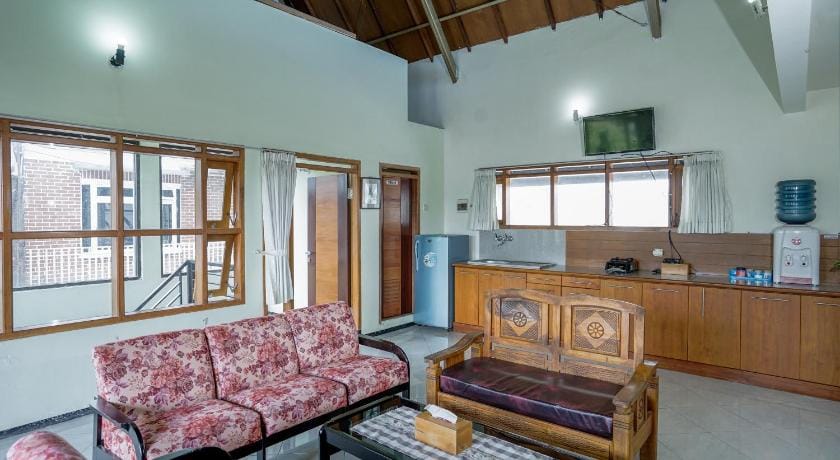 Sekar Gambir Homestay Hotel in Batu