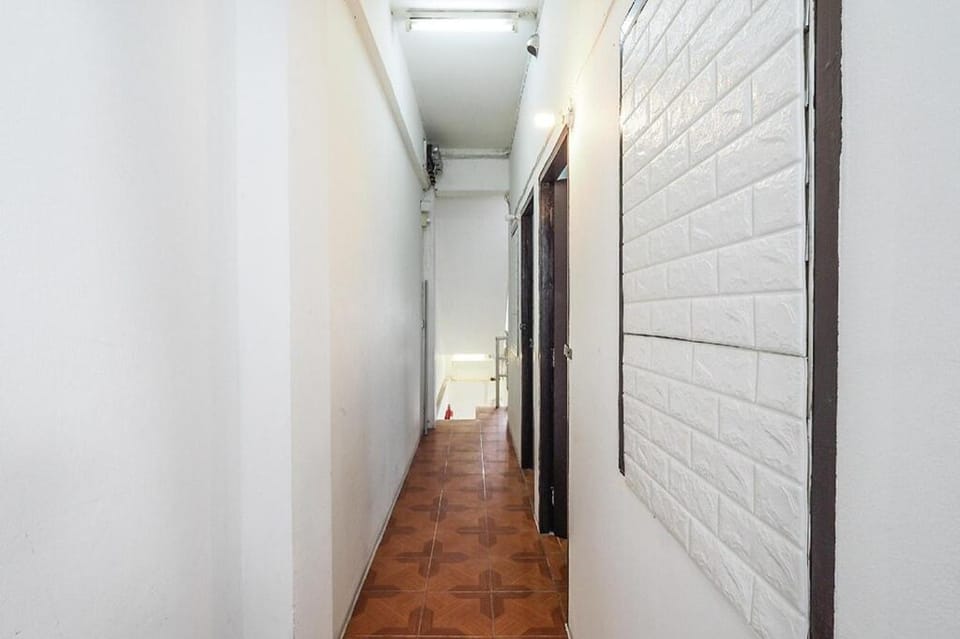 Happyland Guesthouse Hotel in Bangkok
