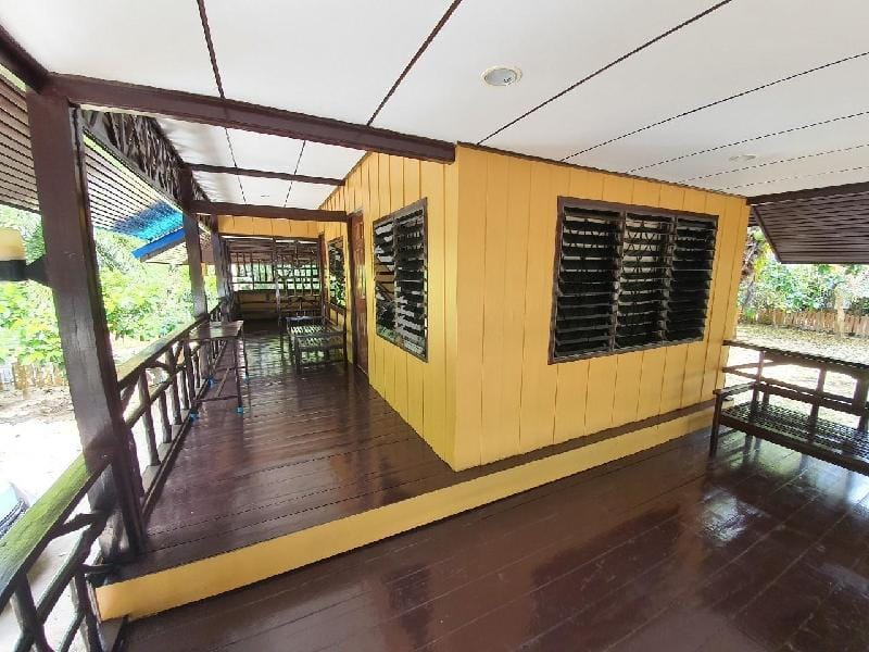 Beach front House at Hadsamran beach Vacation rental in Thailand