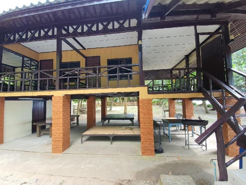 Beach front House at Hadsamran beach Vacation rental in Thailand