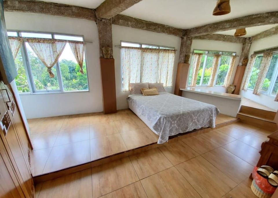 Caringin Bungalows Vacation rental in West Java