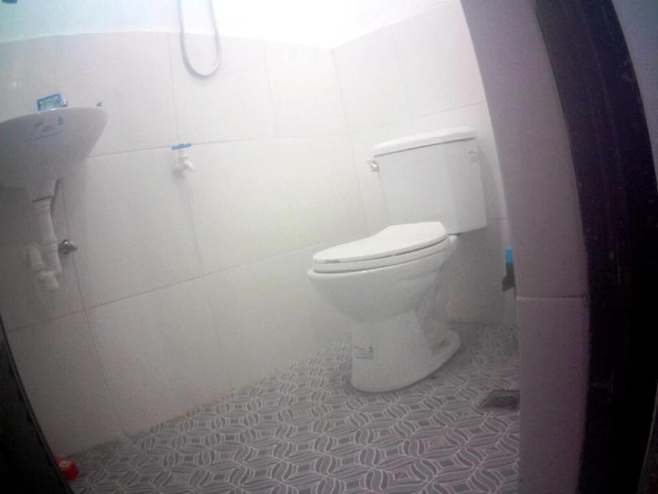 Casa de Viajeros | 300mbps |spacious aircon room Apartment in General Luna