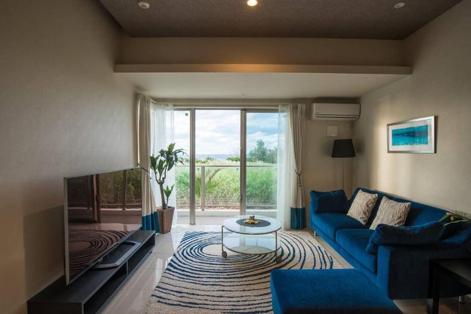 B21【OR101.】Luxury 3BR Apt, 1 min to the beach  Apartment in Okinawa Prefecture