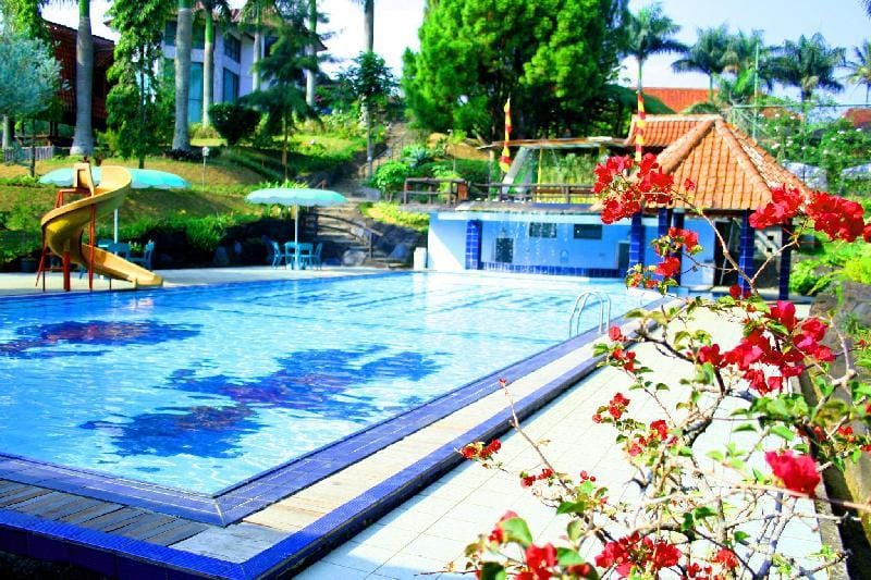Erema Village - Rumah Ekslusif 1 Vacation rental in Cisarua