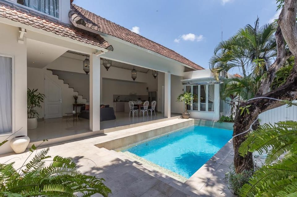 Elegant Family 3 BR Villa in Canggu Villa in North Kuta