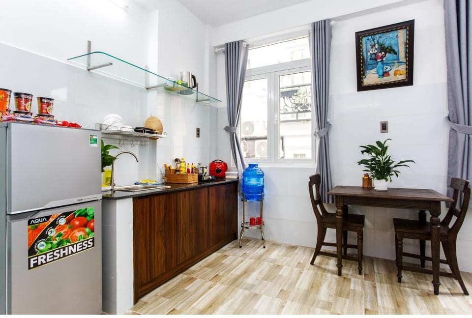 *10 min walking to #Airport * So quiet * ViMi Home Apartment in Ho Chi Minh City