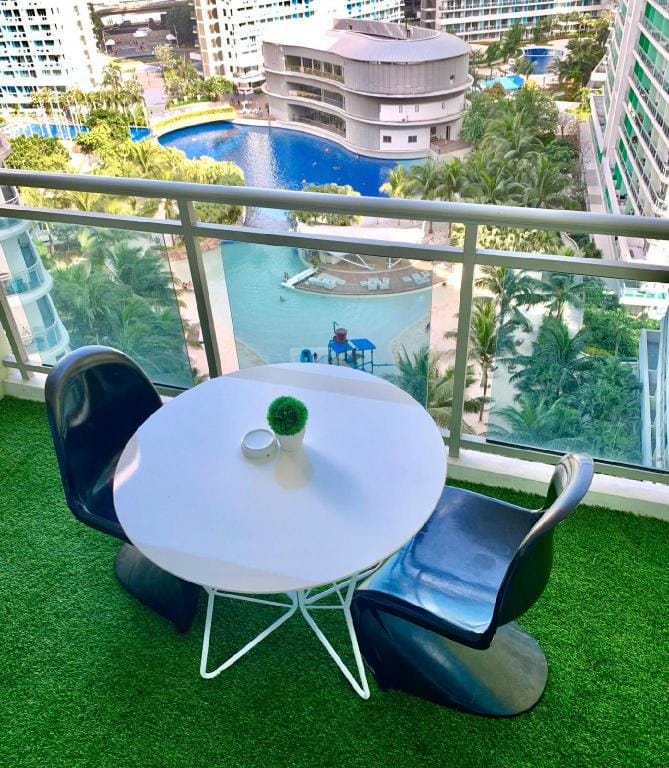 Azure Beach Resort (Cozy 1BR with Beach View) Vacation rental in Paranaque