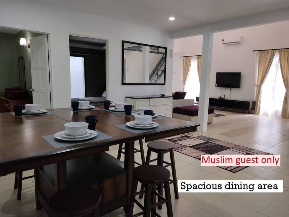 Villa 891 Sebayu Muslim Afamosa Melaka (6R+1) Villa in Negeri Sembilan, Malaysia