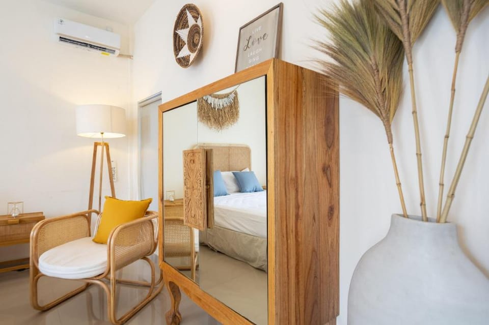 Alisa Villa Seminyak(Free pick-up) 1Bdr with pool Villa in Kuta