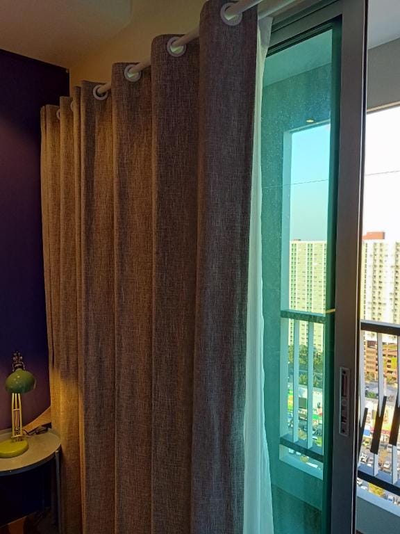 Brand new Condo, near Airport link Huamak Apartment in Bangkok