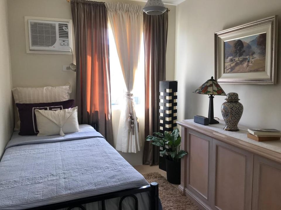 Patrik & Bella's Private Condo Marina Spatial A220 Apartment in Central Visayas