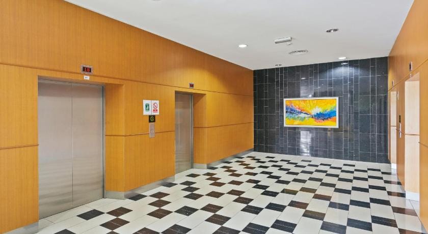 Puchong Skypod Balcony| Walk IOI Mall 10min Sunway Apartment in Subang Jaya
