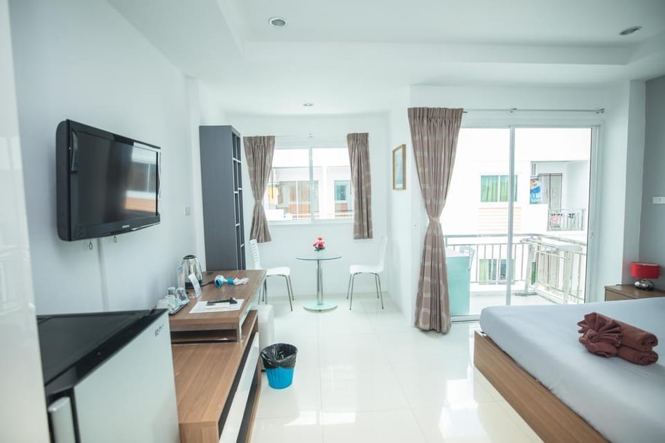 Starlight Boutique Hotel 15BR w/Pool&Gym in Patong Villa in Patong