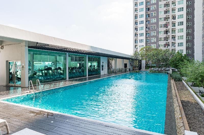 Ekkamai+Thong Lo Apartment in Bangkok
