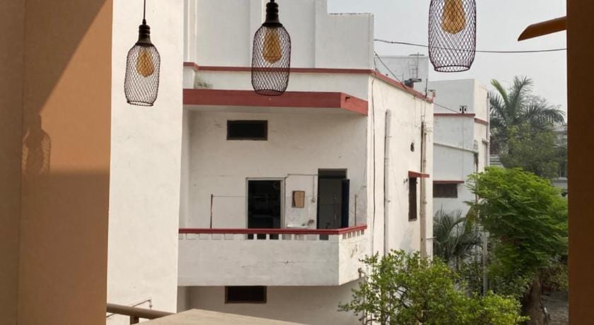 Backpackers Den Hostel in Lucknow
