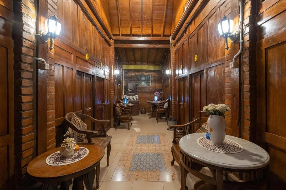 OYO 2372 Graha Dalem Kemuning Sedayu Syariah Hotel in Special Region of Yogyakarta