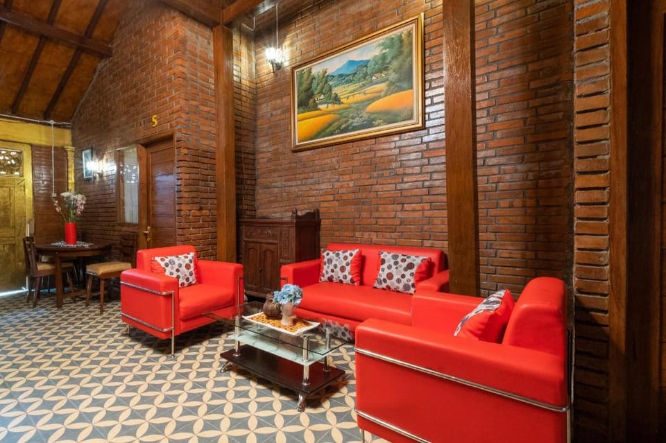 OYO 2372 Graha Dalem Kemuning Sedayu Syariah Hotel in Special Region of Yogyakarta
