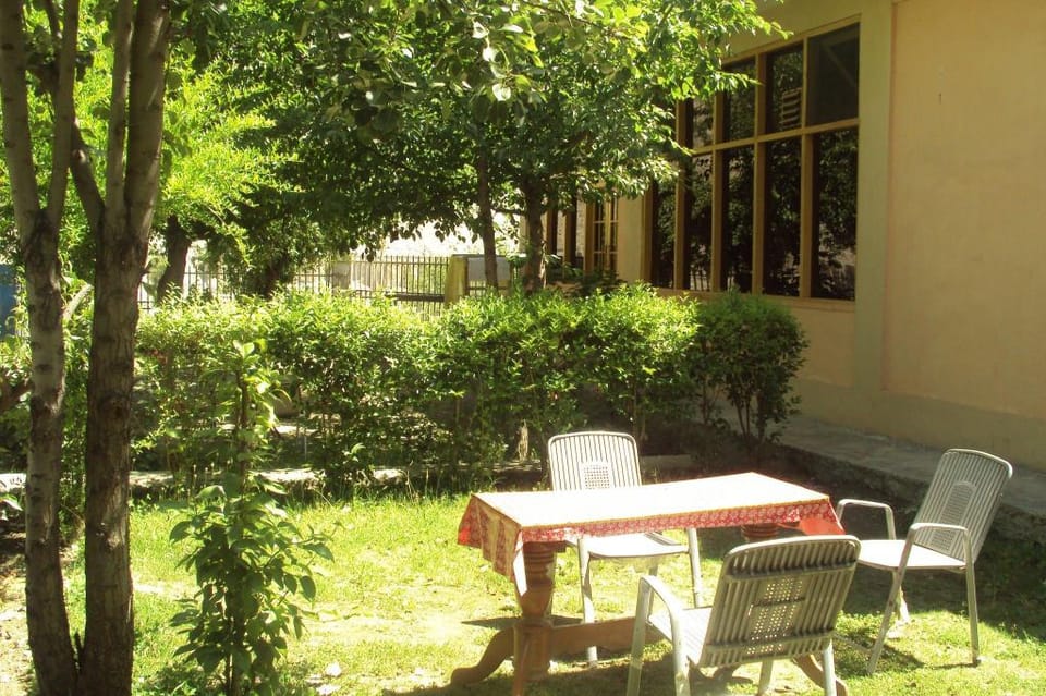Paradise Hotel & Restaurant, Gilgit Hotel in Pakistan