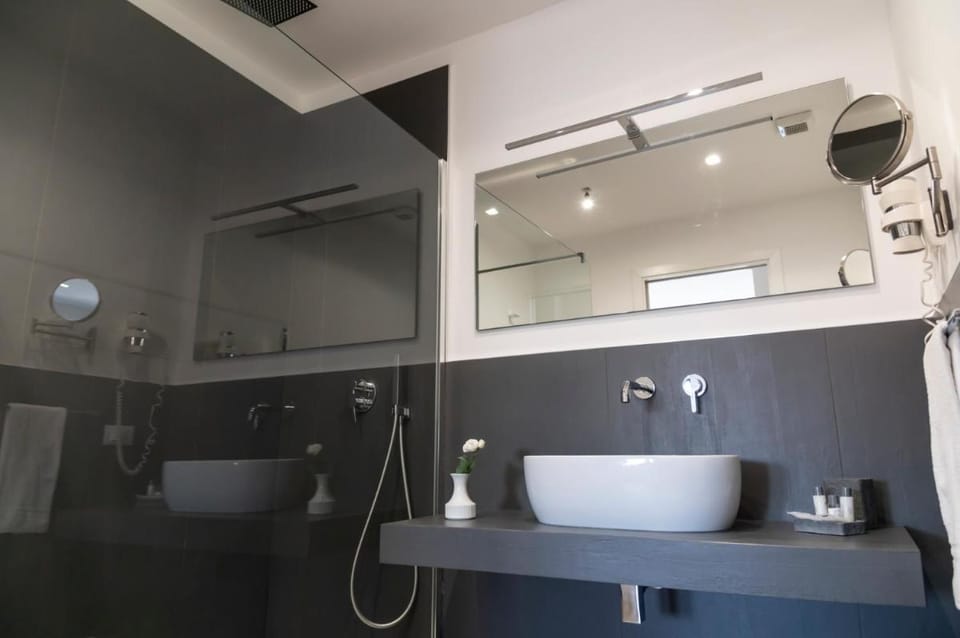 B&B Ruggero Settimo - Room & Suite Bed and Breakfast in Palermo