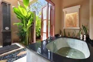 Stunning 2 BR Pool Villa #K33 Villa in Sukawati