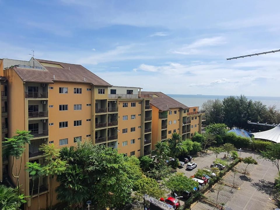 SeaView WiFi Studio | Gold Coast Morib [A3645] Apartment in Selangor, Malaysia
