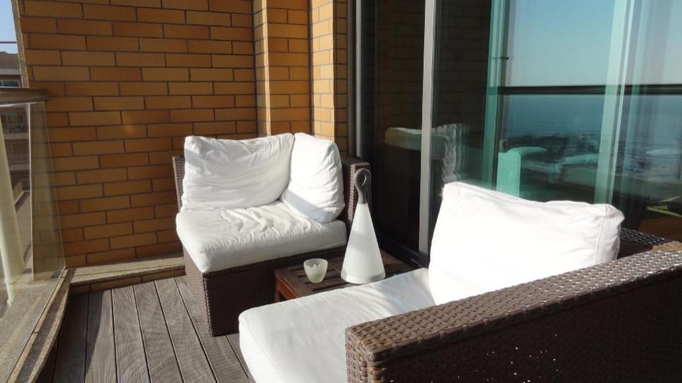 Beach front luxury apartment, 10 min from Porto Apartment in Vila Nova de Gaia
