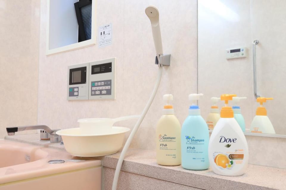 Meguro 135㎡４Bedroom Big house 2minsTrainSt Vacation rental in Kanagawa Prefecture