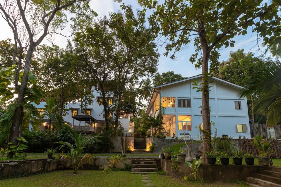 Relaxed getaway in spacious luxury (Tangalle) Apartment in Tangalle